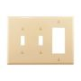 PJ226V - Wallplate 3G 2TOGGLE/Deco Poly Mid Iv - Eaton